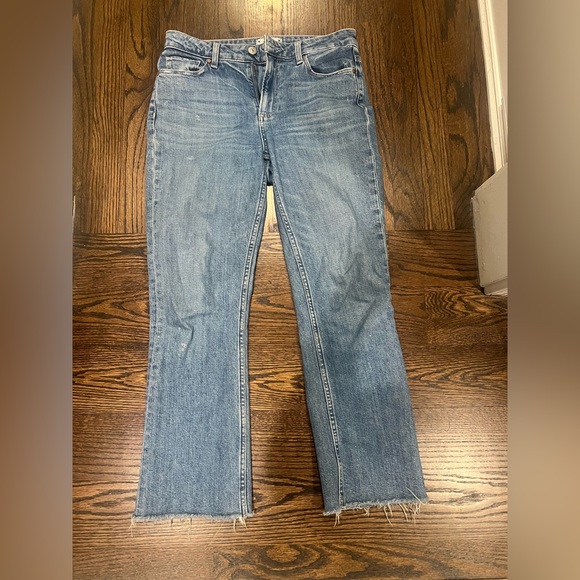 PAIGE Denim Colette Crop Flare. Size 27 - Picture 2 of 3